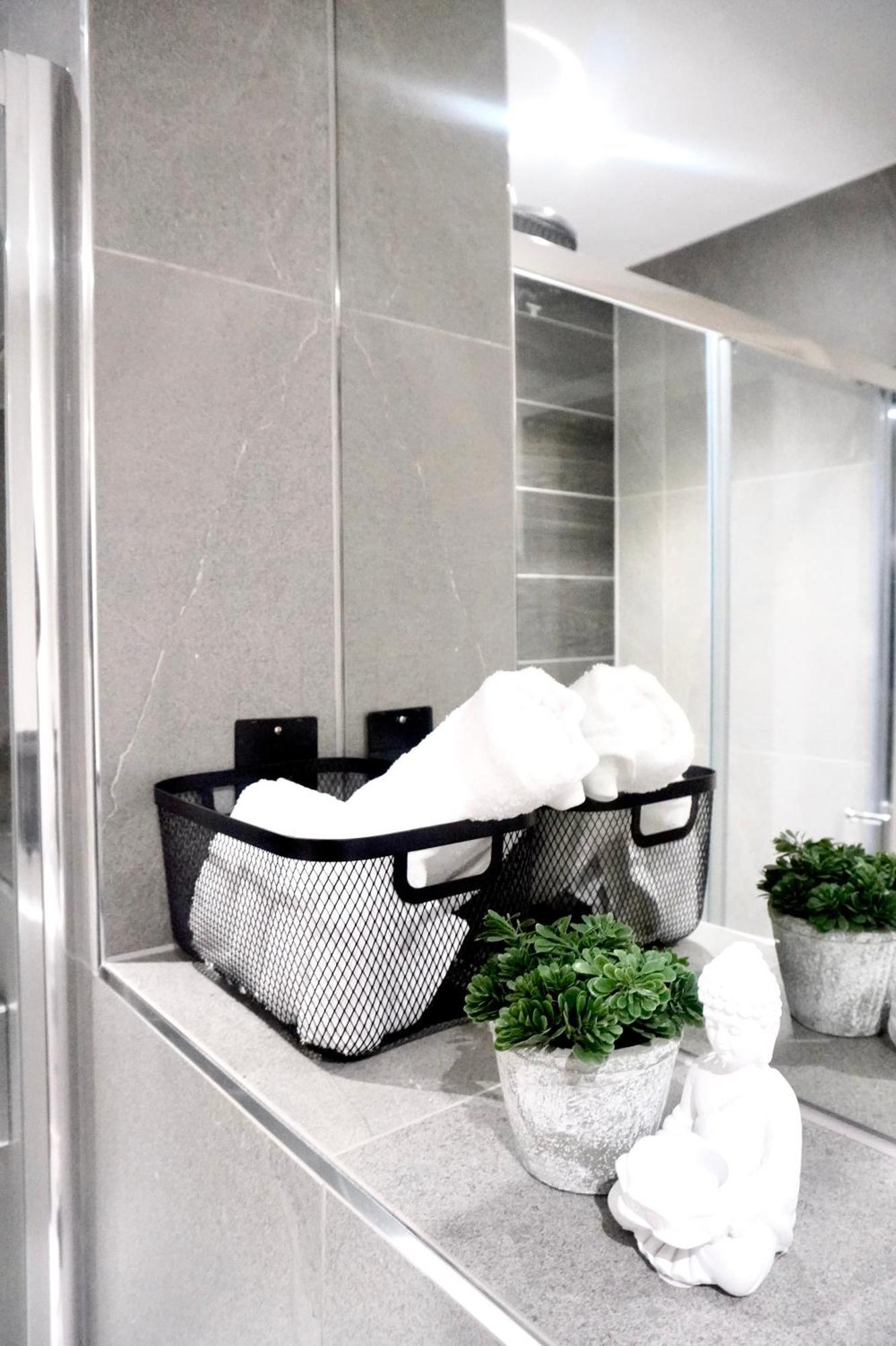 Central Manchester Luxury 2 Bed Apartment With Balcony Εξωτερικό φωτογραφία