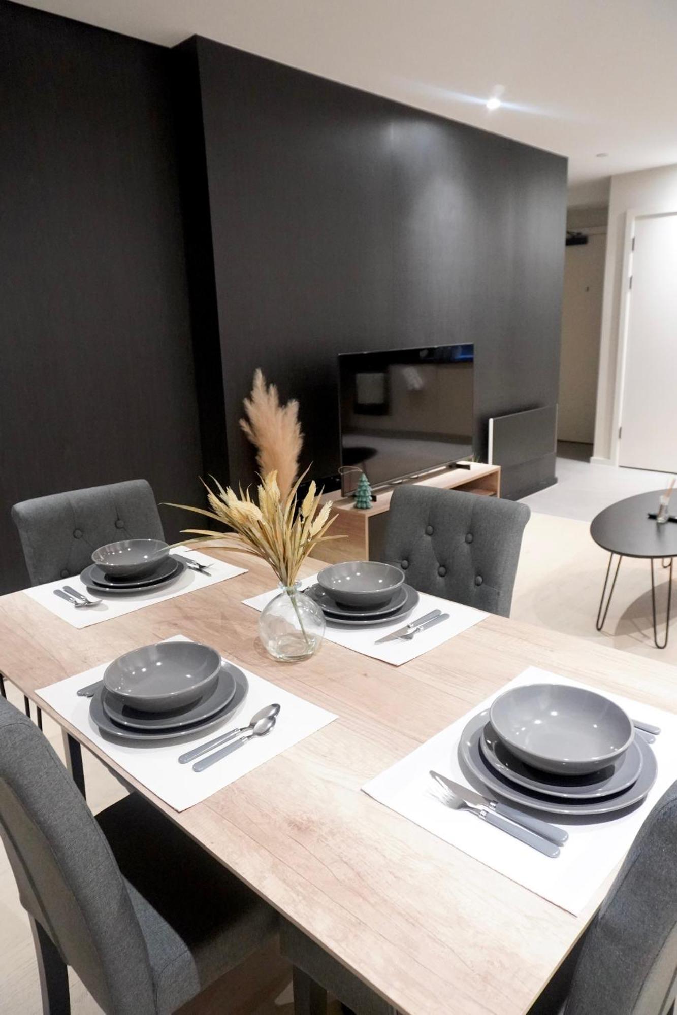 Central Manchester Luxury 2 Bed Apartment With Balcony Εξωτερικό φωτογραφία