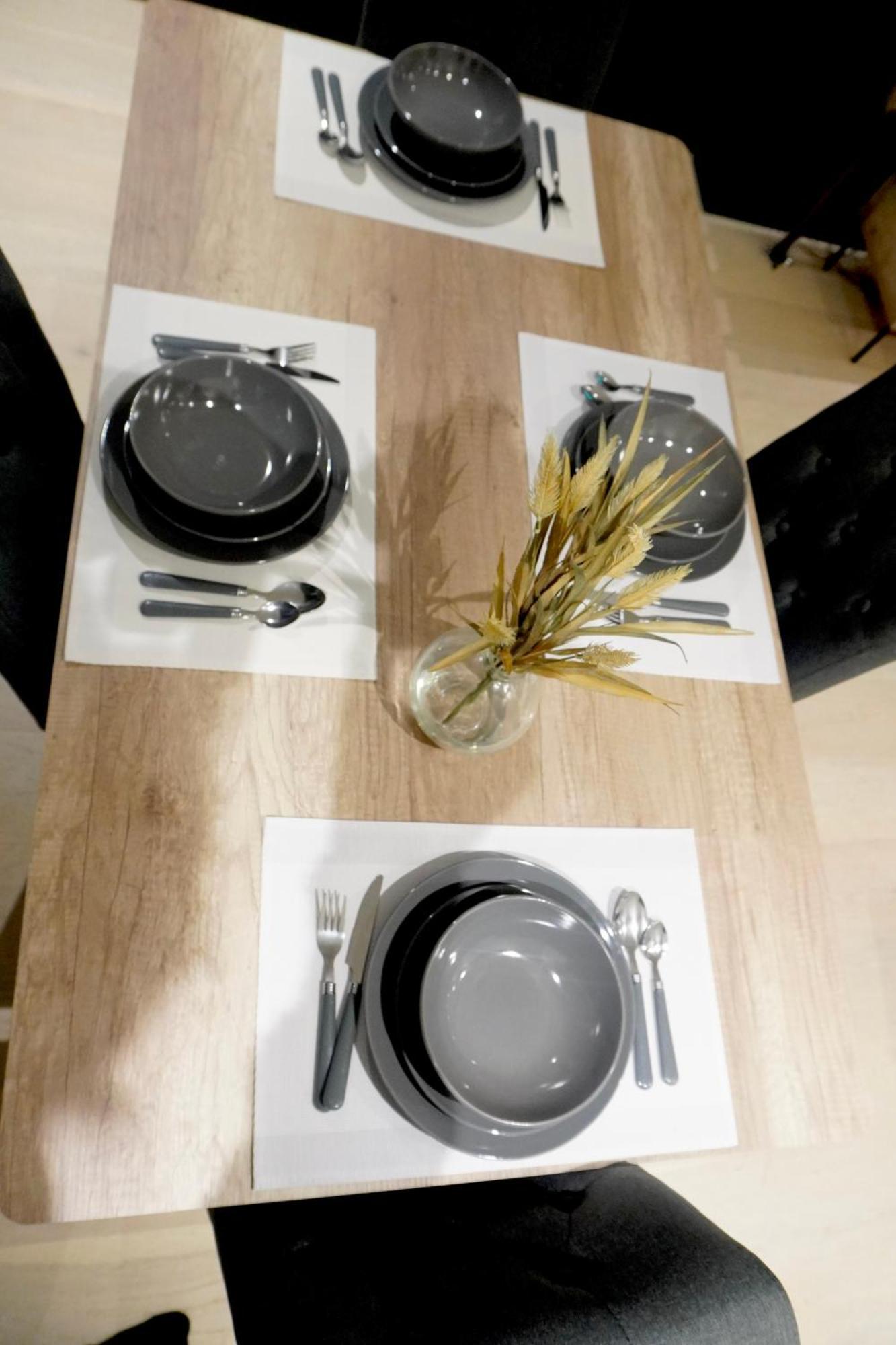 Central Manchester Luxury 2 Bed Apartment With Balcony Εξωτερικό φωτογραφία